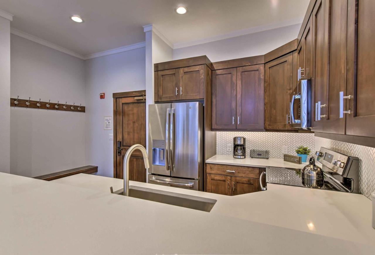 Slopeside Solitude Condo - Walk To Ski Lifts! Bagian luar foto